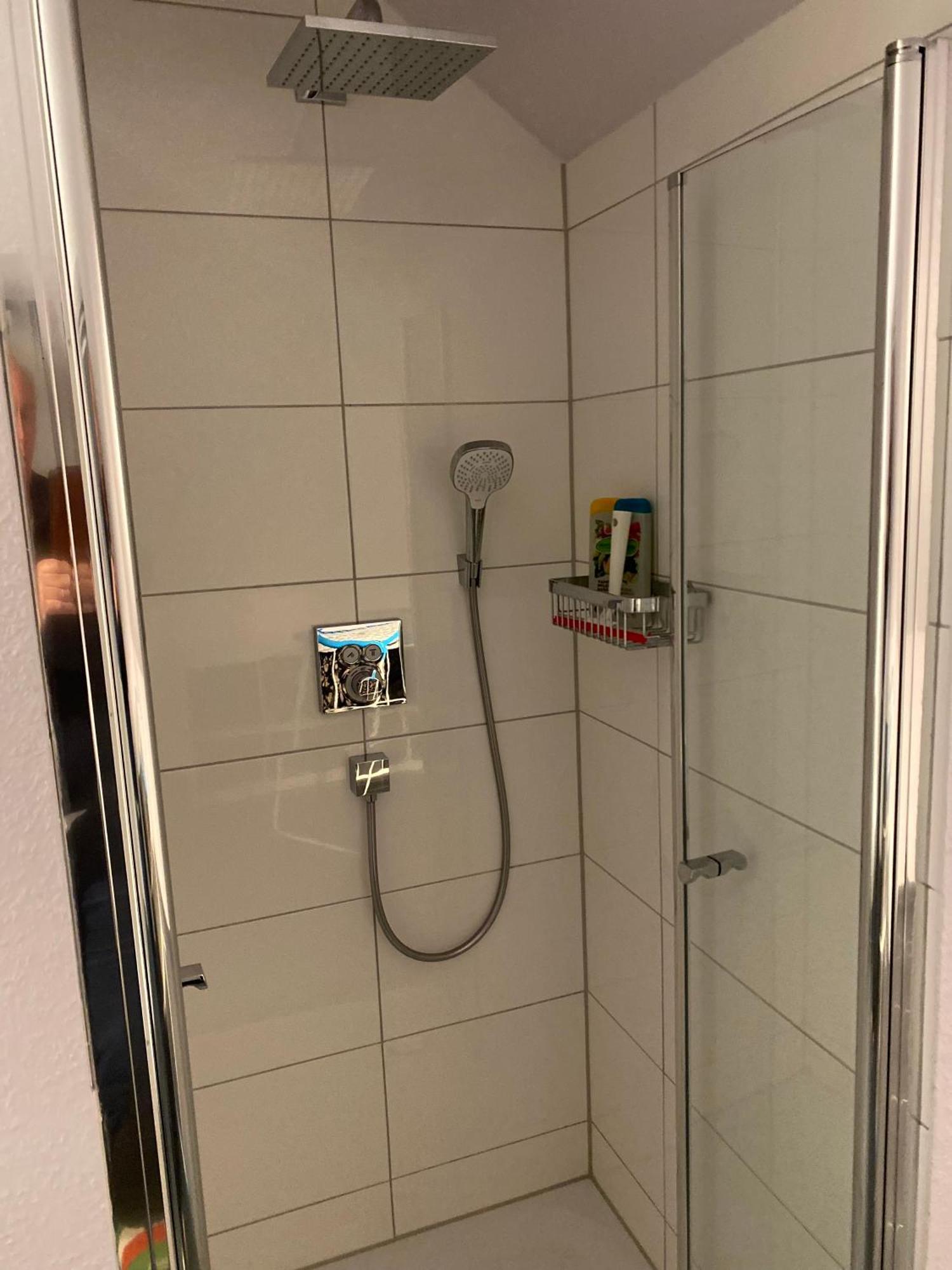 Zimmer Am Bachlauf Gelsenkirchen Exterior foto